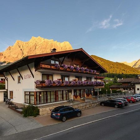 Rustika - Appartements & Spa Ehrwald Eksteriør bilde