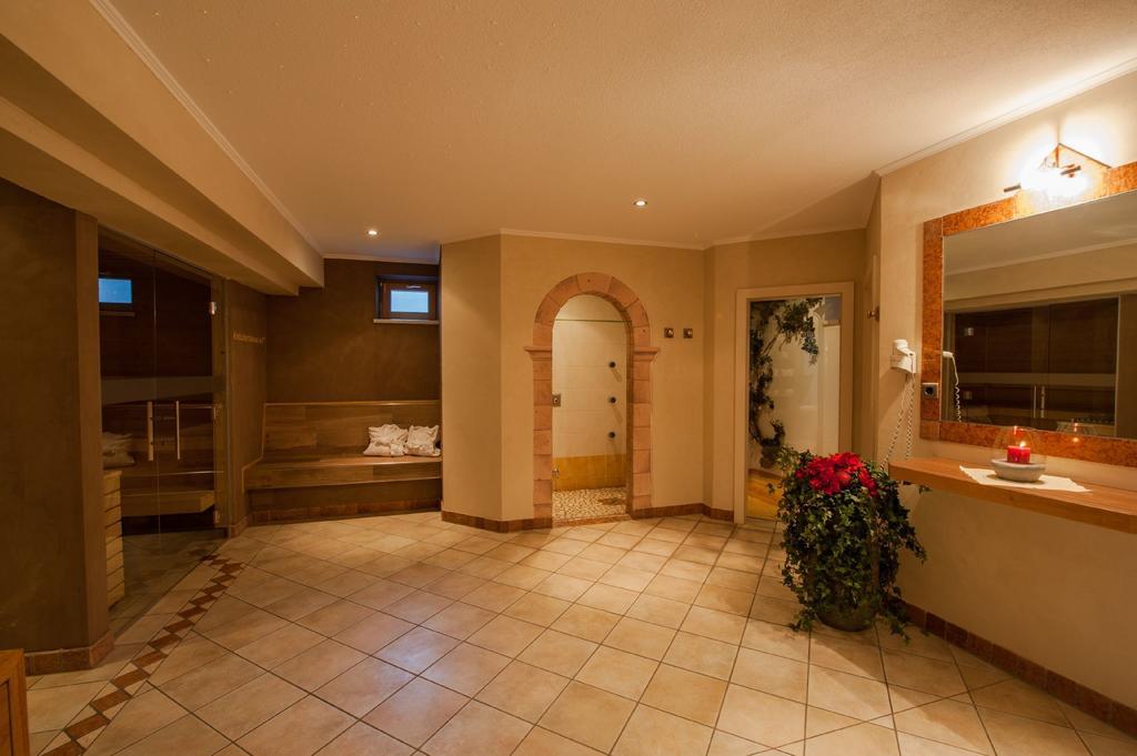 Rustika - Appartements & Spa Ehrwald Eksteriør bilde