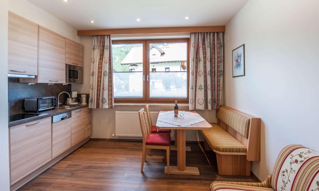 Rustika - Appartements & Spa Ehrwald Eksteriør bilde