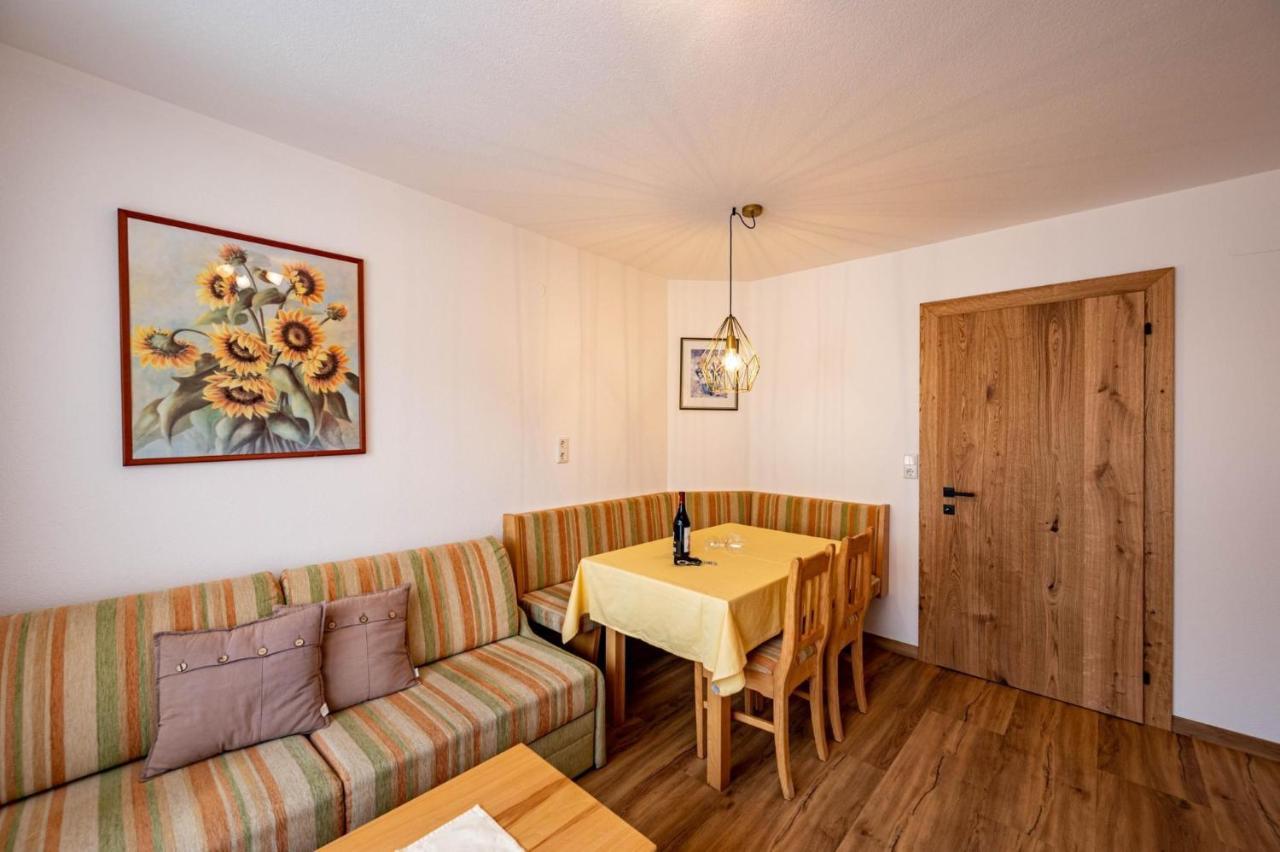 Rustika - Appartements & Spa Ehrwald Eksteriør bilde