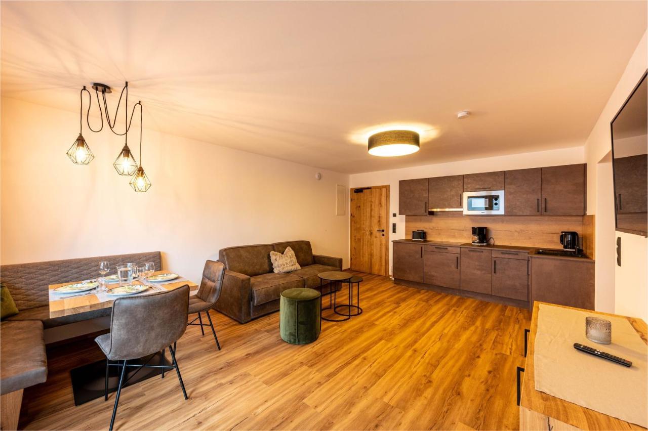 Rustika - Appartements & Spa Ehrwald Eksteriør bilde