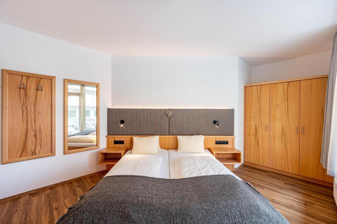 Rustika - Appartements & Spa Ehrwald Eksteriør bilde