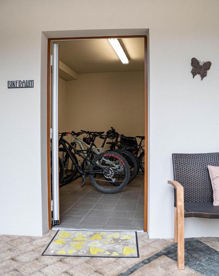 Rustika - Appartements & Spa Ehrwald Eksteriør bilde