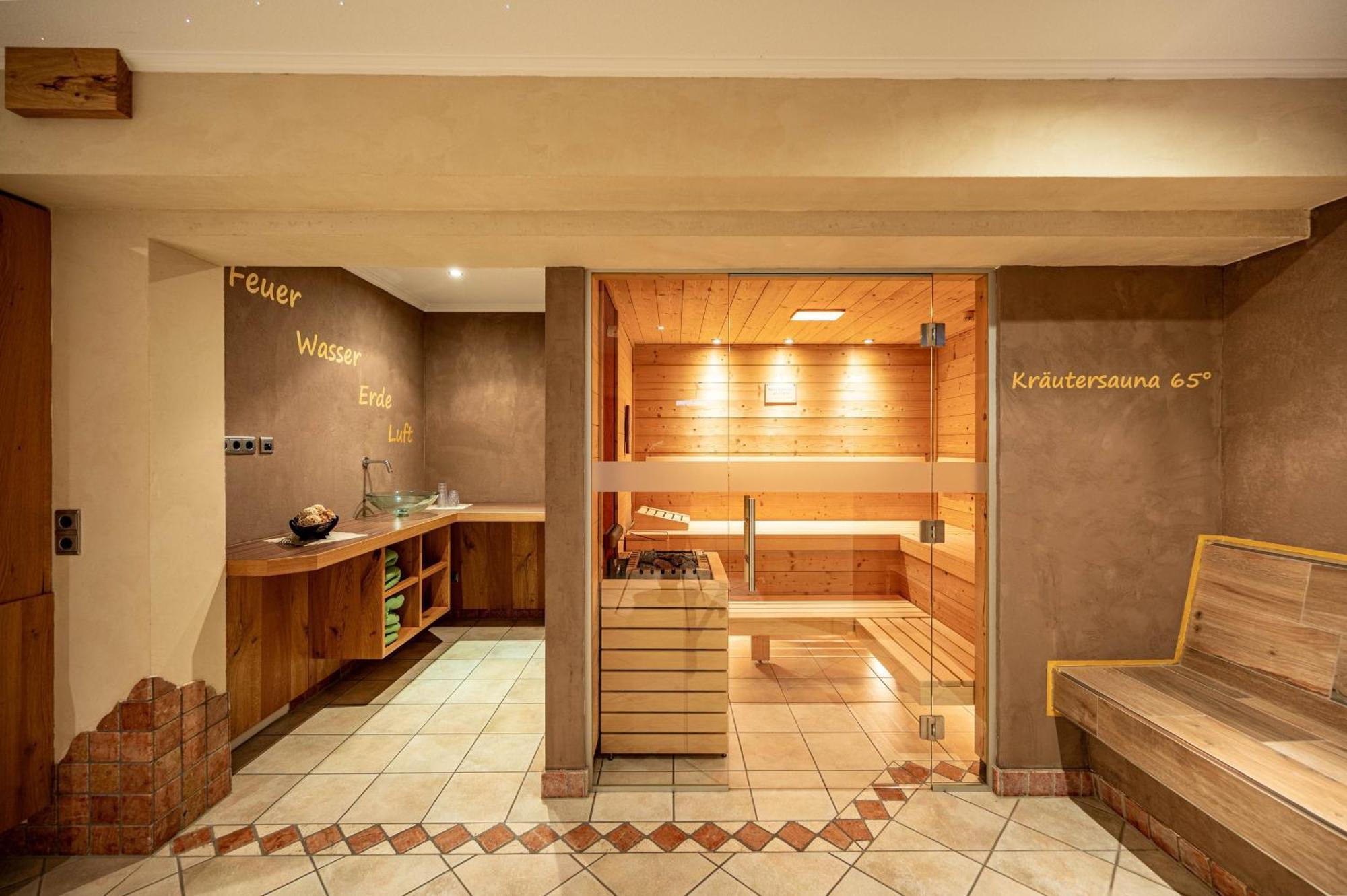 Rustika - Appartements & Spa Ehrwald Eksteriør bilde