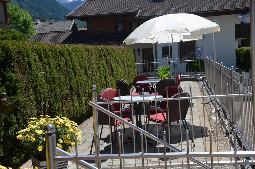 Rustika - Appartements & Spa Ehrwald Eksteriør bilde
