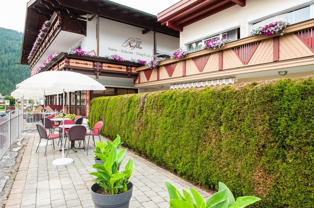 Rustika - Appartements & Spa Ehrwald Eksteriør bilde